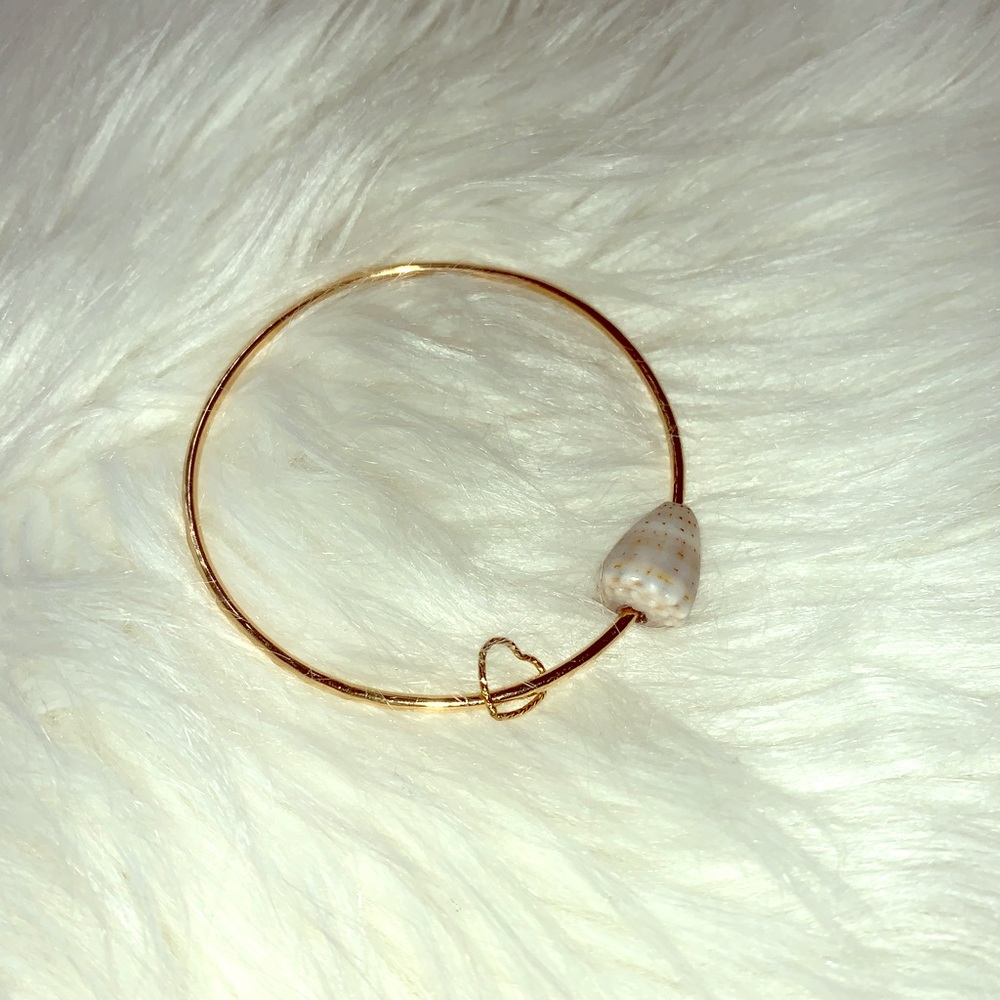 Hawaiian Gold Filled Bangle Size 7
